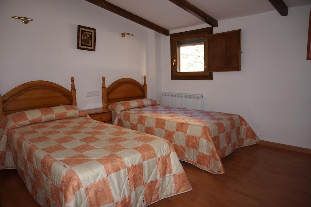 Casa Rural Os Arregueses Alquézar Exterior foto
